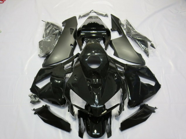 2005-2006 Matte and Gloss Black Honda CBR600RR Motorcycle Fairing UK 2005-2006 Matte and Gloss Black Honda CBR600RR Motorcycle Fairing UK