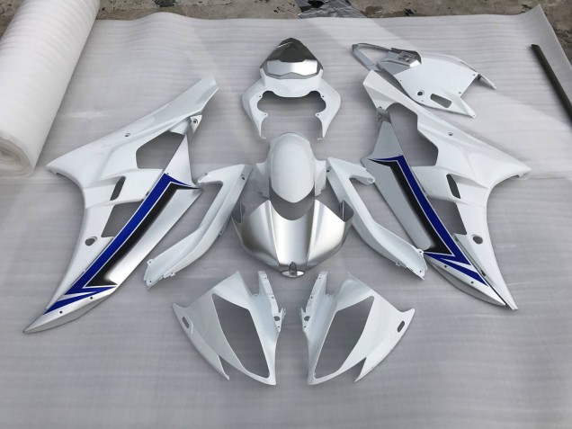 2006-2007 Silver and Blue Yamaha R6 Motorcycle Fairing UK 2006-2007 Silver and Blue Yamaha R6 Motorcycle Fairing UK