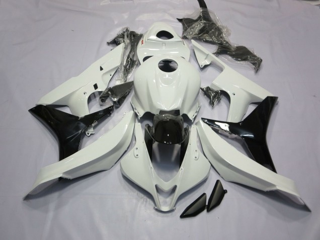 2007-2008 Gloss White and Black Honda CBR600RR Motorcycle Fairing UK 2007-2008 Gloss White and Black Honda CBR600RR Motorcycle Fairing UK